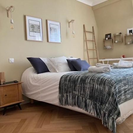 Chambre Privee Au Coeur De La Ville Nice Luaran gambar